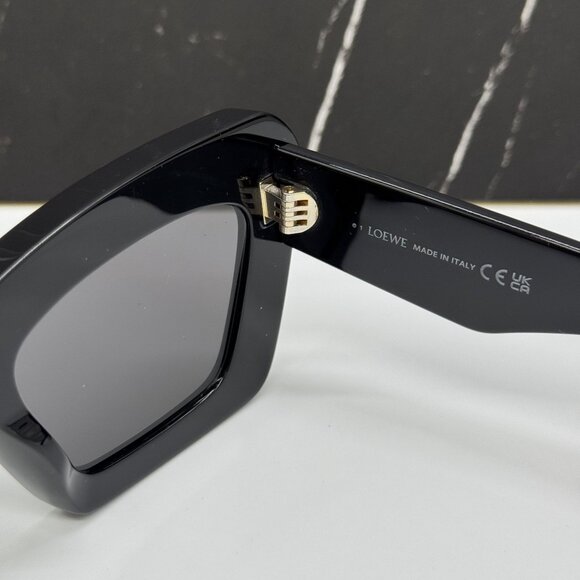 NEW LOEWE LW40145I 01A WOMEN SUNGLASSES BLACK CAT EYE LOEWE EYEWEAR - Picture 9 of 10